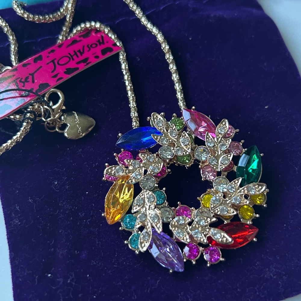 New Betsey Johnson Multicolor Crystal Christmas‎ Wreath necklace